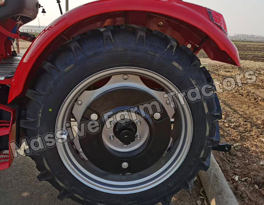 Massive MFT-440 4WD Tractor